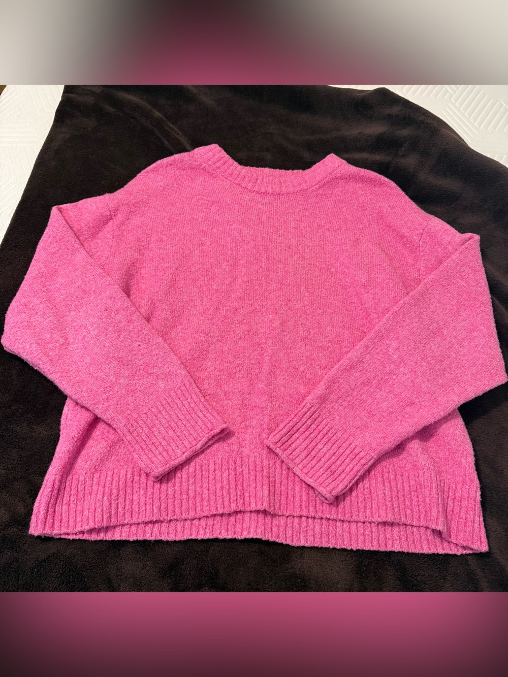 American eagle pink sweater